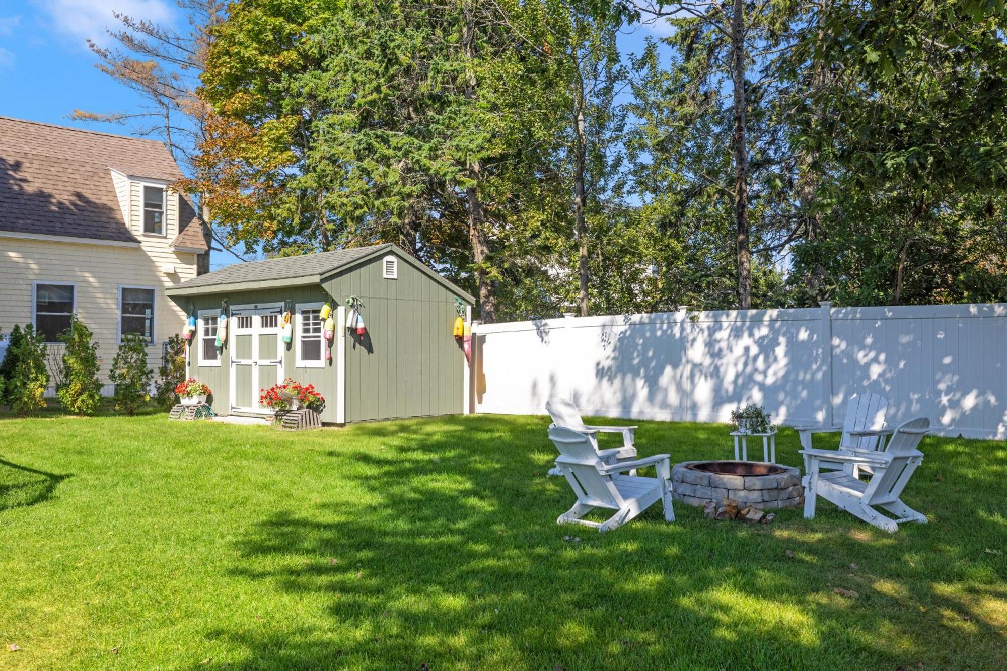 Charming 3Br House Near Pine Point Beach Scarborough Exterior foto